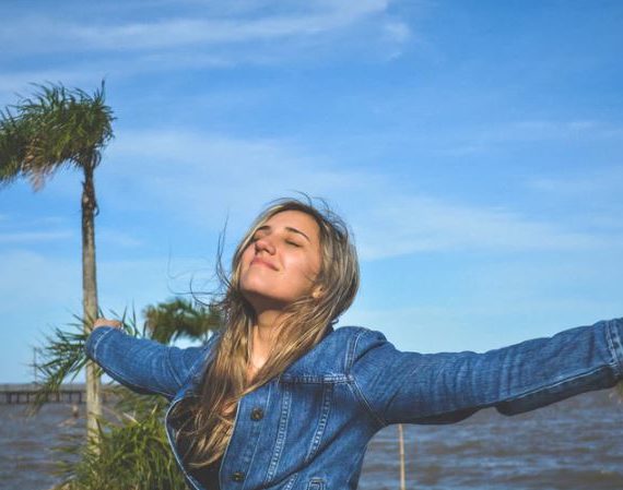 How To Be Happy – 20 Secrets To Happiness!